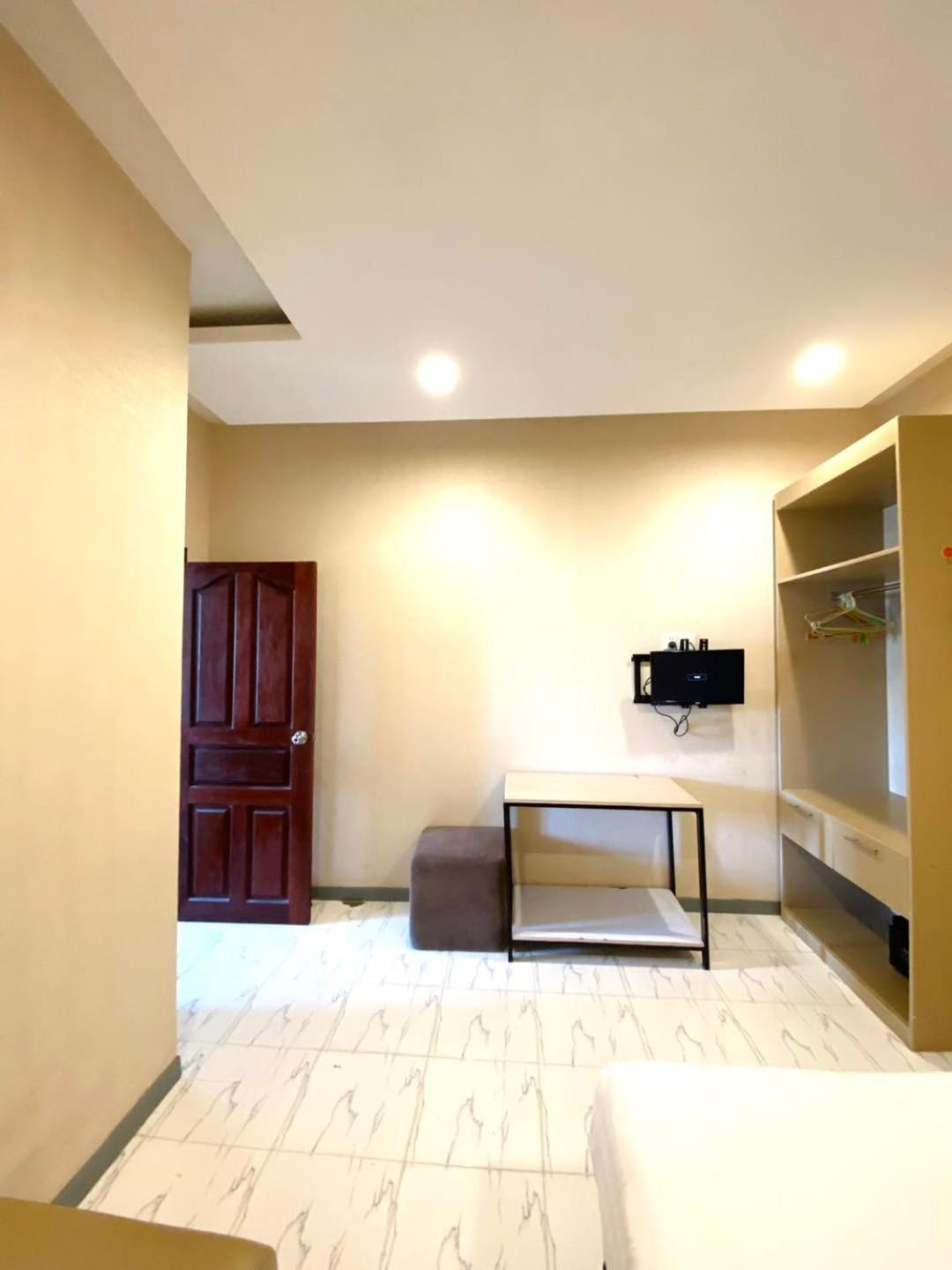 White Residence Hotel & Apartment Phnom Penh Extérieur photo
