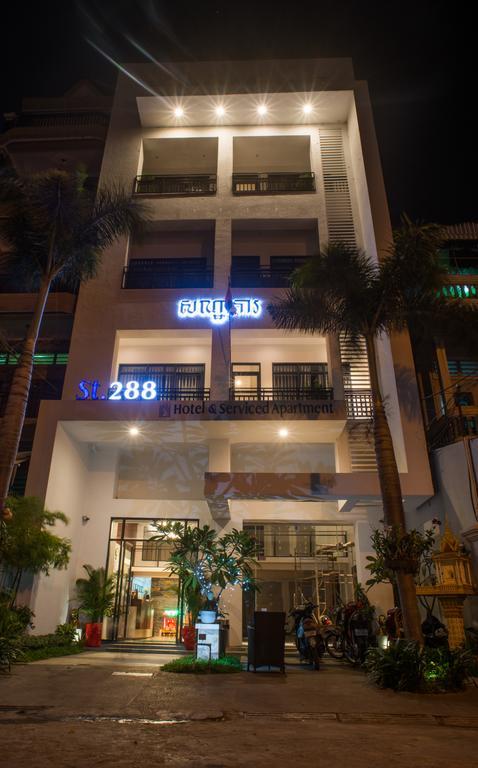 White Residence Hotel & Apartment Phnom Penh Extérieur photo