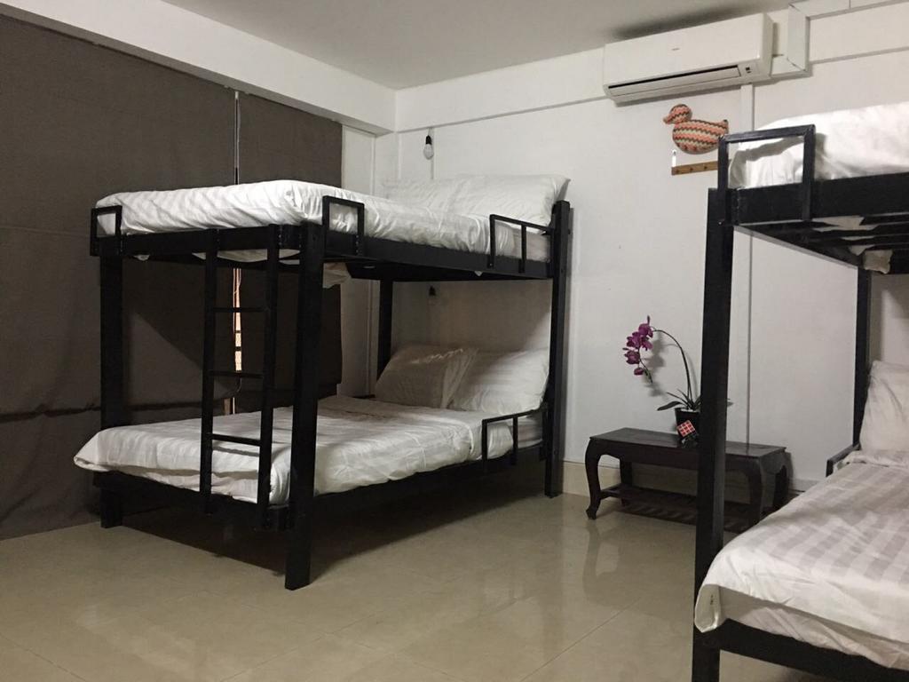 White Residence Hotel & Apartment Phnom Penh Extérieur photo